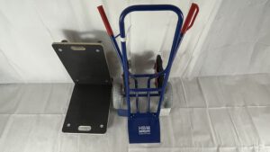 Rollbretter und Sackkarren